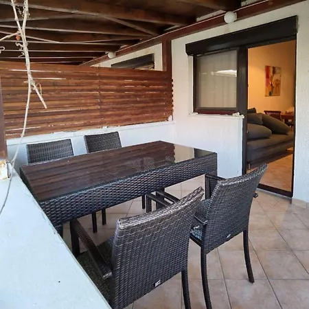 Appartamento At Sandy Beach Zdrijac 4 *